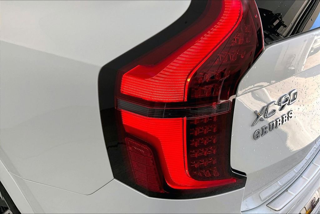 New 2026 Volvo XC90 B6 Ultra w/ Protection Package Premier image 39