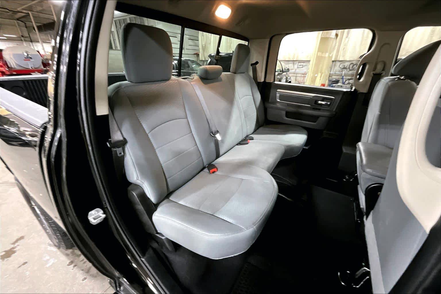 Used 2019 RAM 1500 Classic SLT RWD image 20