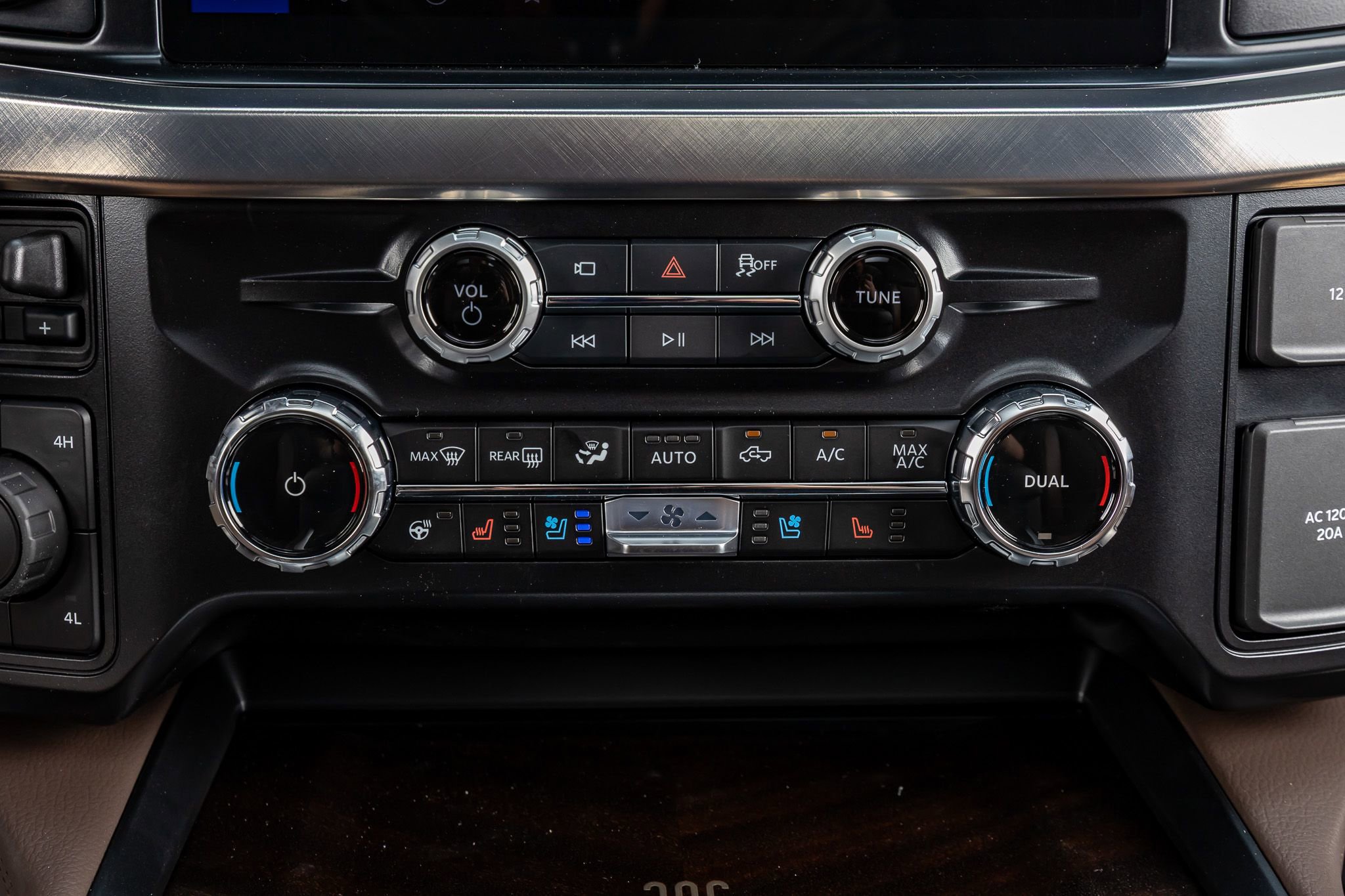 Used 2026 Ford F250 King Ranch w/ Chrome Package image 26