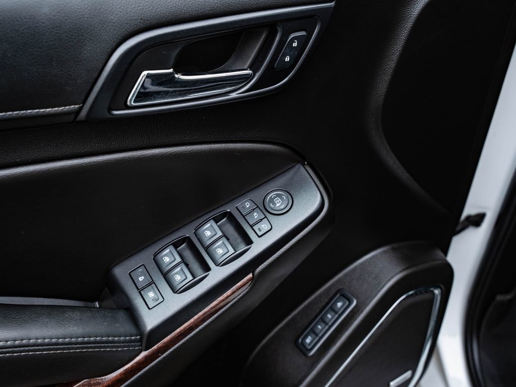 Used 2018 GMC Yukon SLT image 29