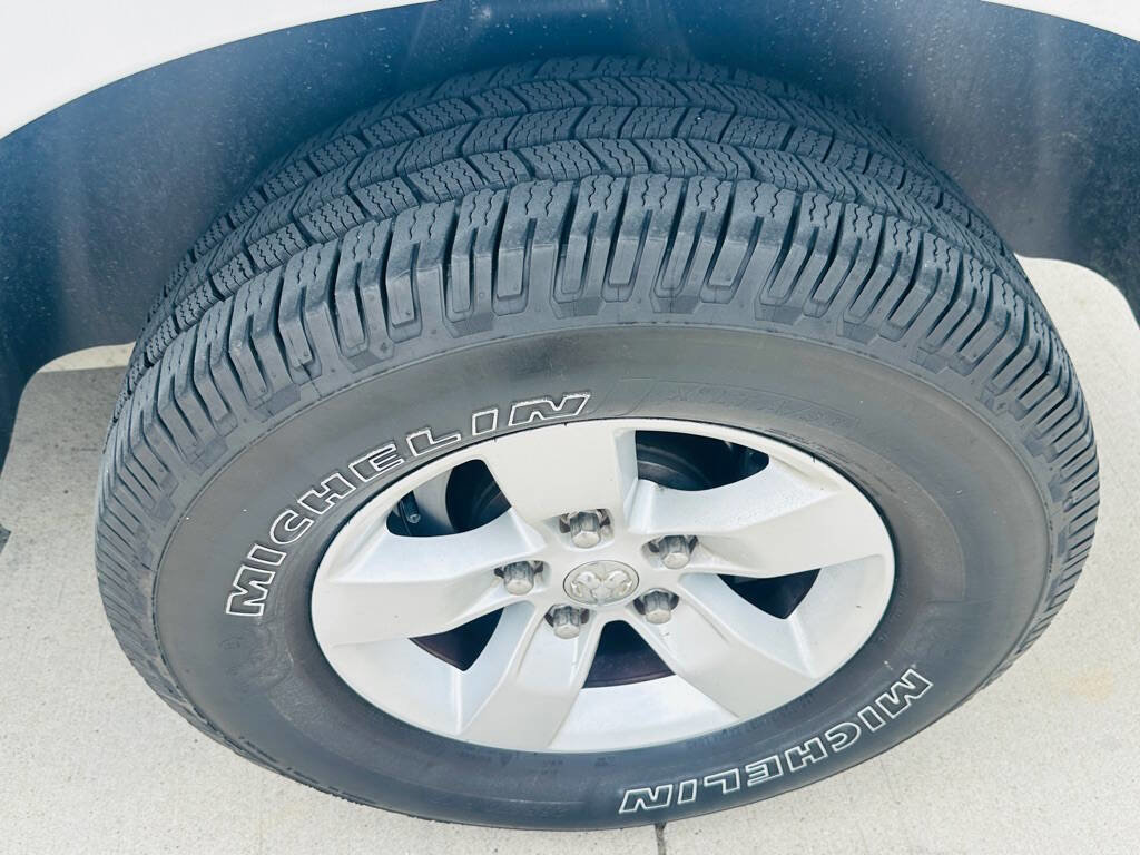 Used 2014 RAM 1500 Outdoorsman image 32