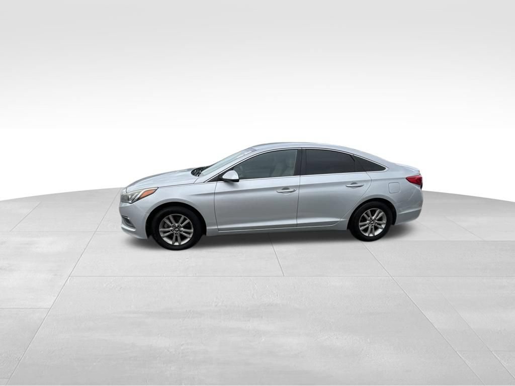 Used 2016 Hyundai Sonata SE FWD image 3