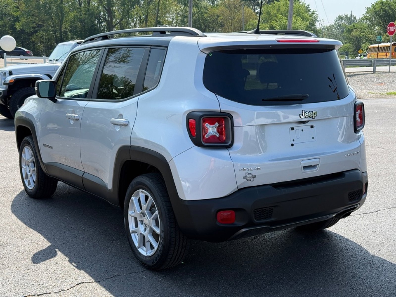Used 2021 Jeep Renegade Limited image 6