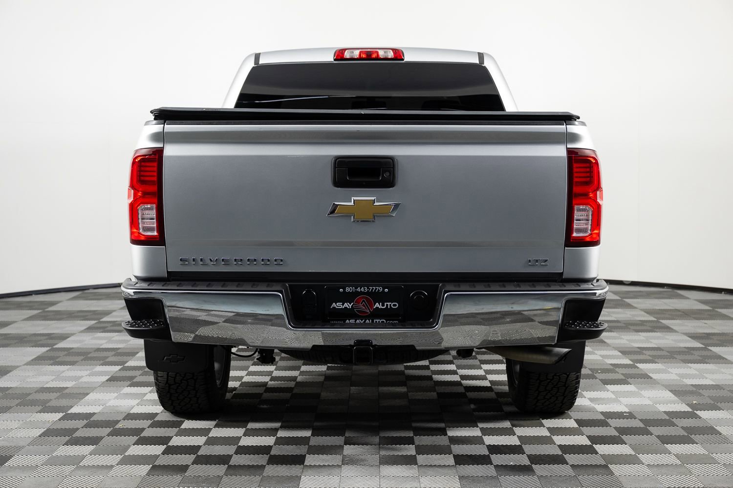 Used 2018 Chevrolet Silverado 1500 LTZ w/ Sport Package image 6