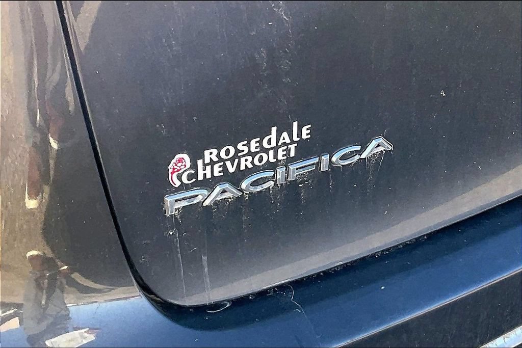 Used 2018 Chrysler Pacifica Touring-L Plus w/ Advanced Safetytec Group FWD image 6