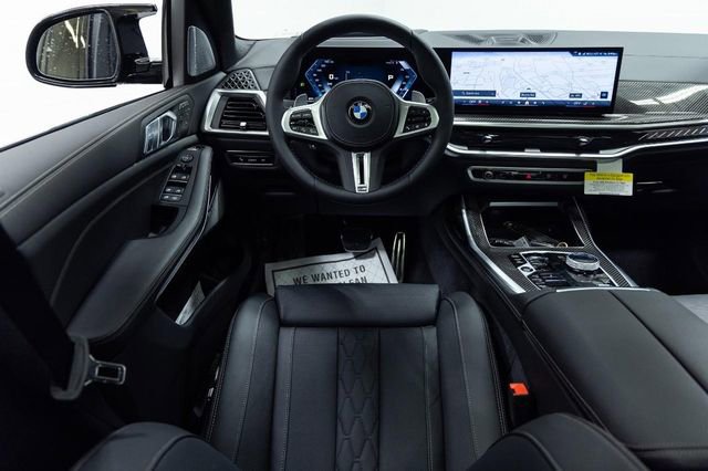 New 2026 BMW X7 M60i image 4
