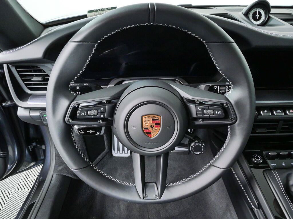 New 2026 Porsche 911 Carrera T RWD image 9
