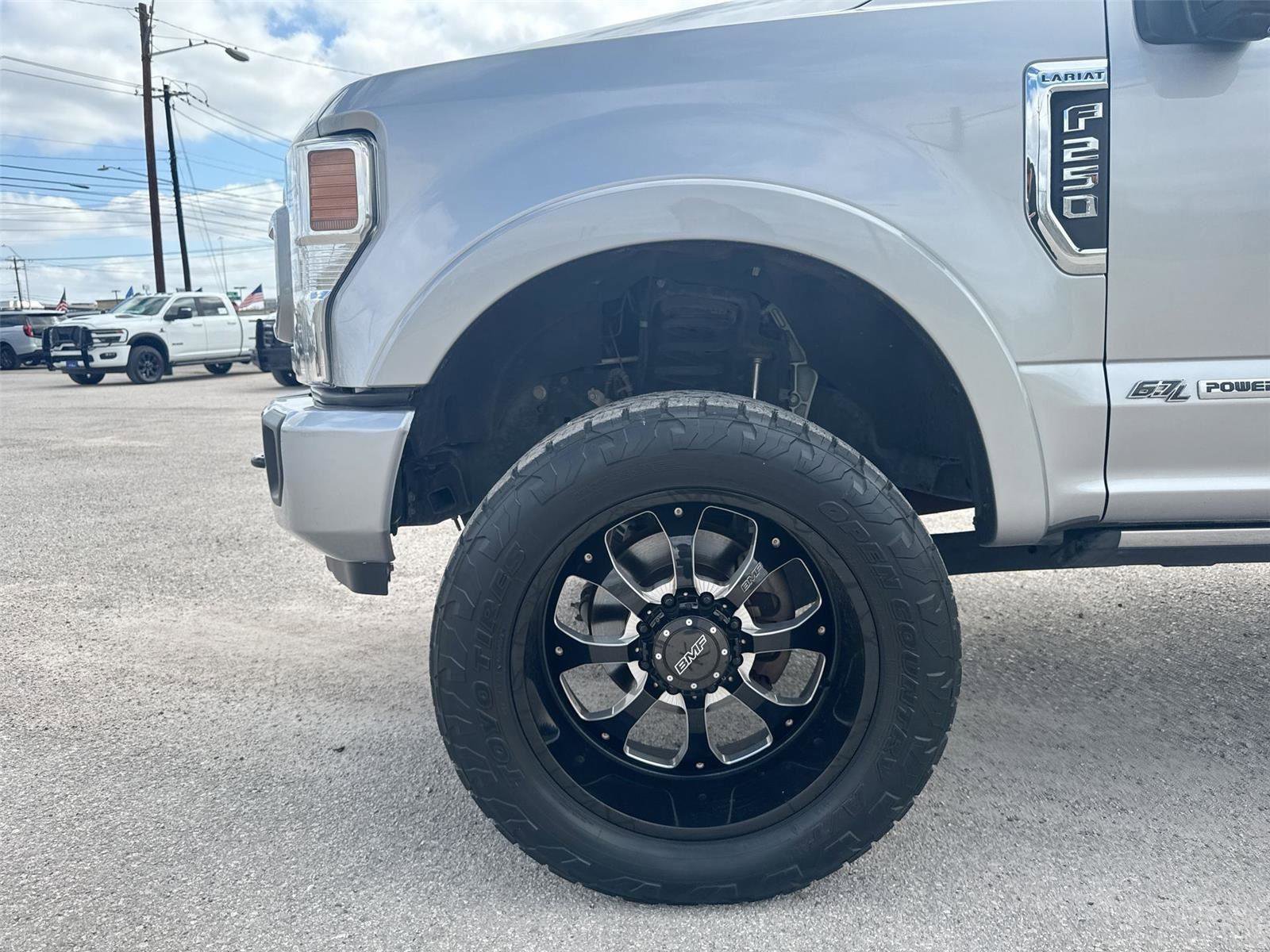 Used 2022 Ford F250 Lariat w/ Tremor Off-Road Package image 19