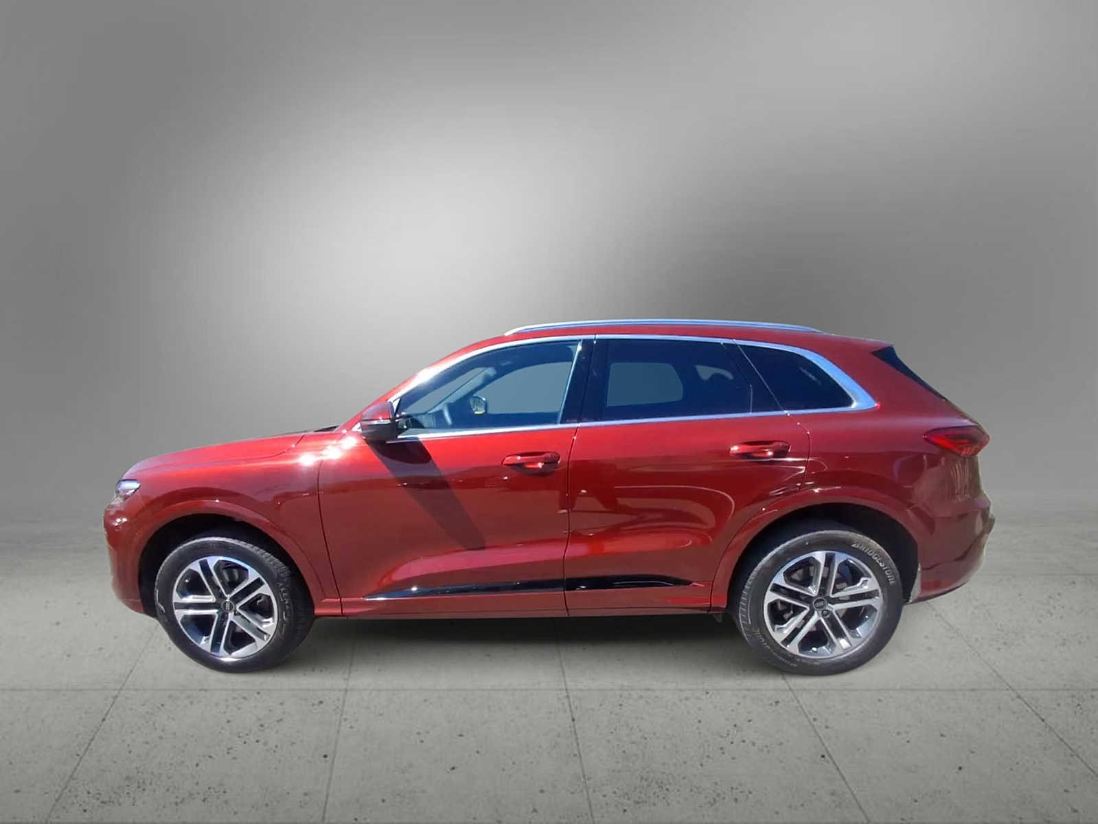 Certified 2025 Audi Q5 Premium w/ Premium Plus AWD/4WD image 5