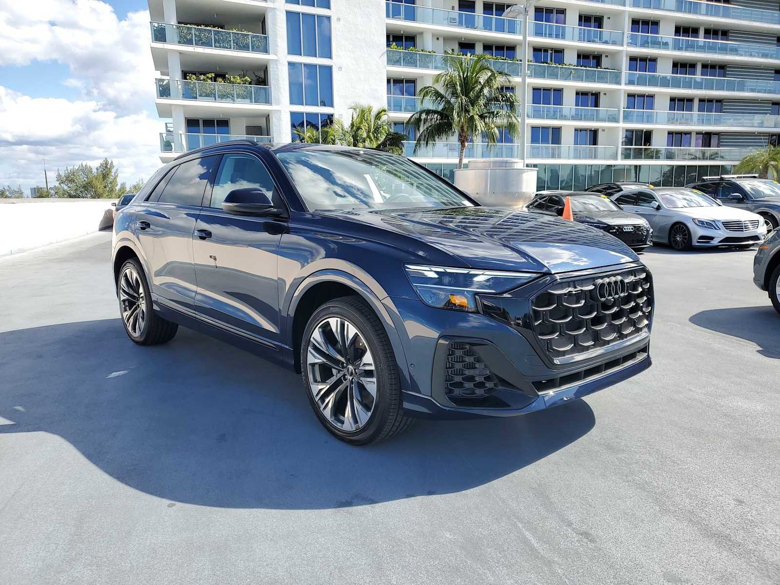 Certified 2025 Audi Q8 Premium Plus image 8