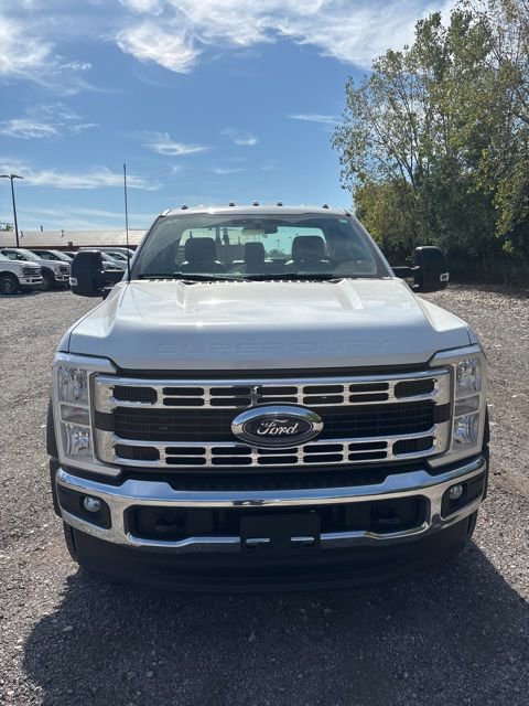 New 2026 Ford F450 XL w/ XL Chrome Package image 3
