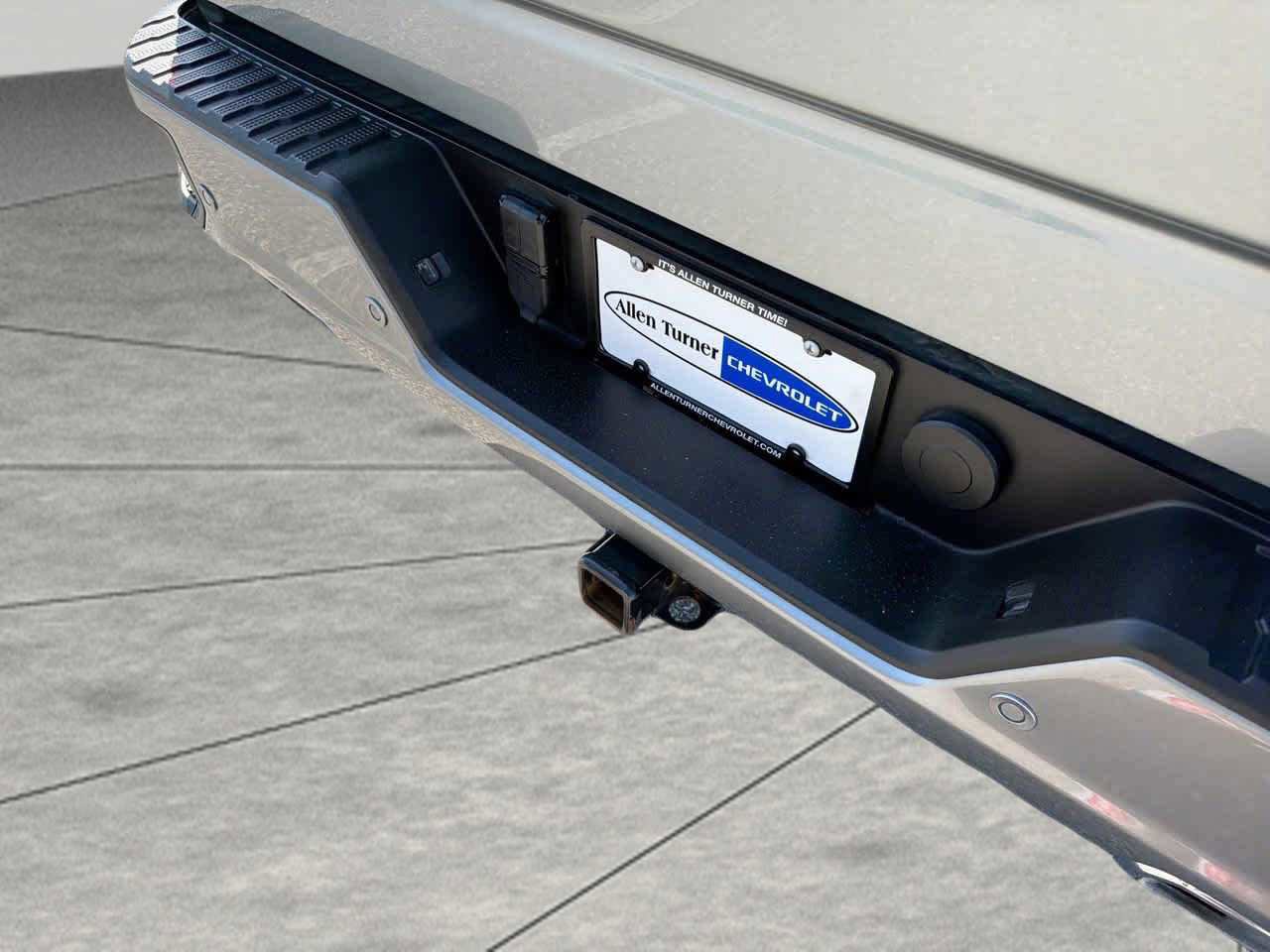 Used 2024 Chevrolet Silverado 1500 High Country w/ Technology Package image 9