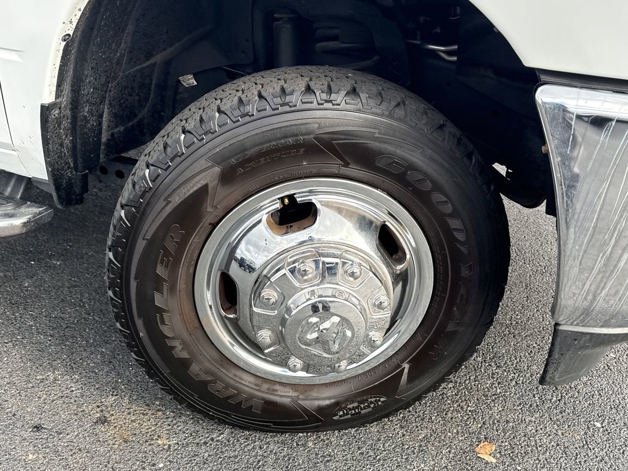 Used 2022 RAM 3500 Big Horn image 9