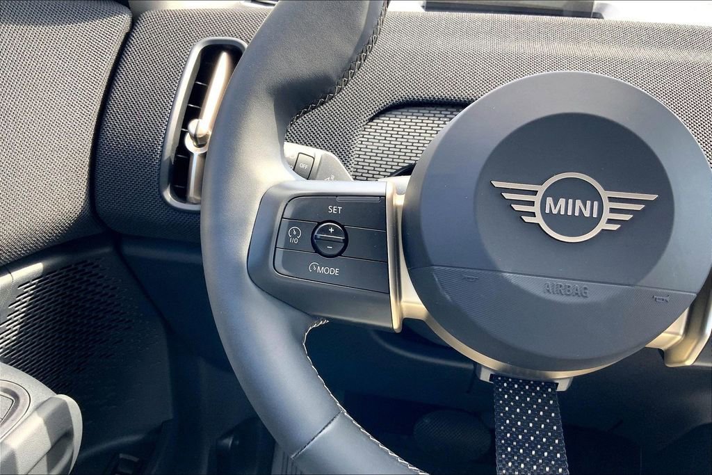 Certified 2025 MINI Cooper Countryman S w/ Comfort Package Max image 20