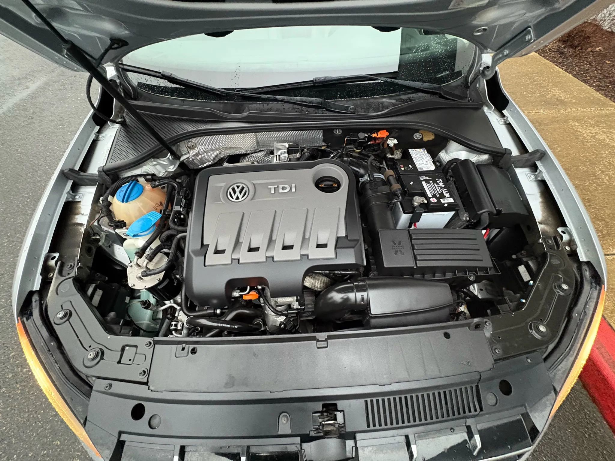 Used 2013 Volkswagen Passat TDI SE image 26
