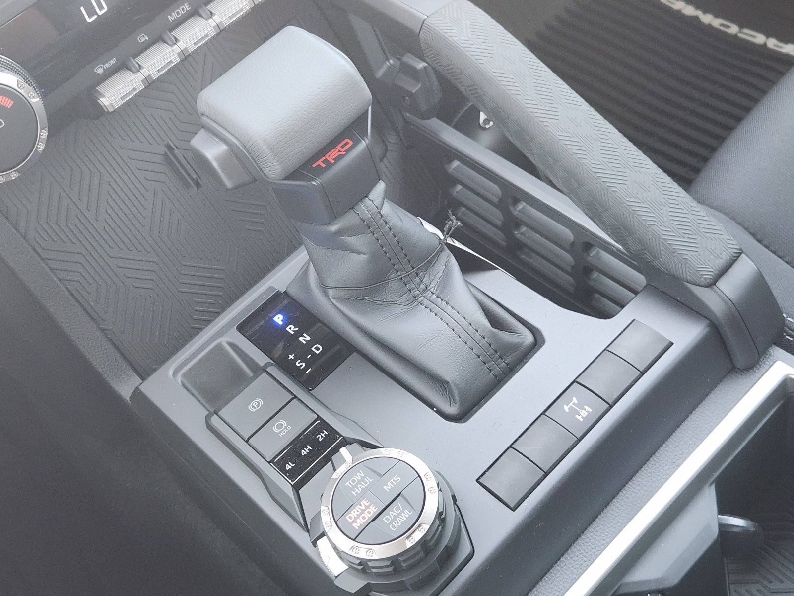 New 2026 Toyota Tacoma TRD Off-Road AWD/4WD image 19