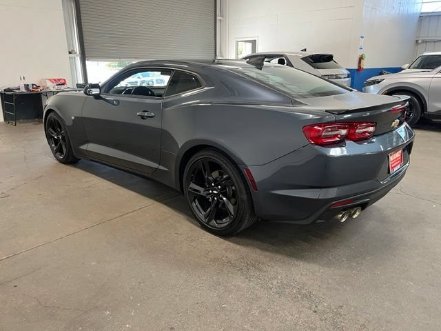 Used 2019 Chevrolet Camaro LT w/ Technology Package RWD image 5