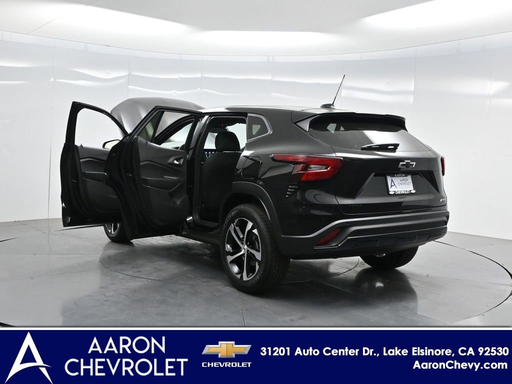 New 2026 Chevrolet Trax RS w/ Sunroof Package FWD image 49