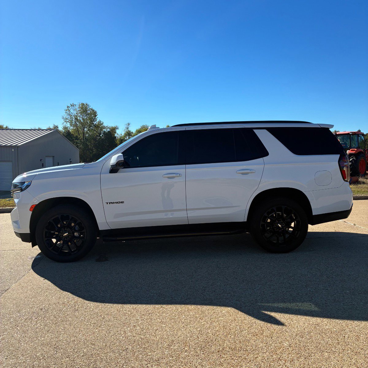 Used 2022 Chevrolet Tahoe RST w/ Luxury Package image 2