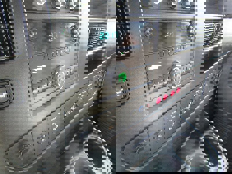 Used 2014 Chevrolet Express 2500 image 26