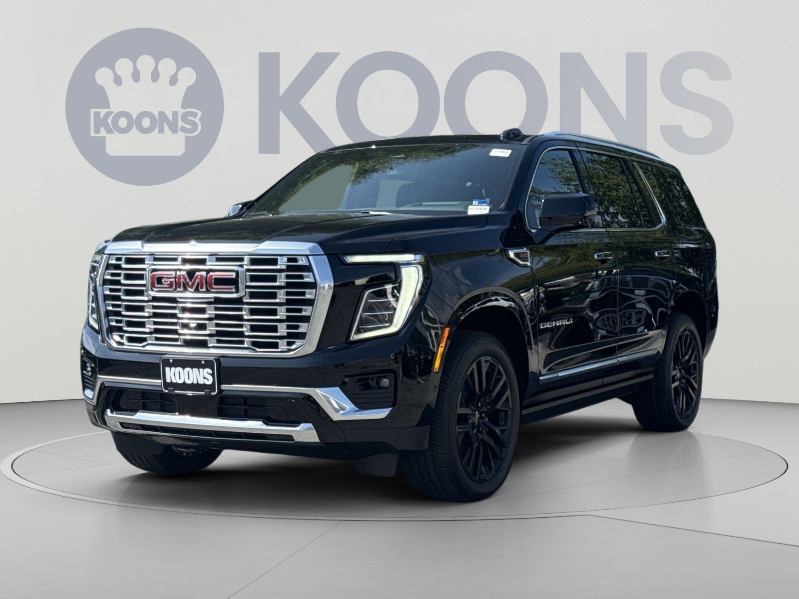 New 2026 GMC Yukon Denali w/ Sun & Power Step Package