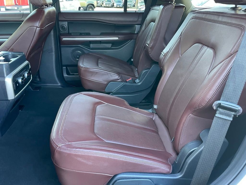 Used 2024 Ford Expedition Limited image 7