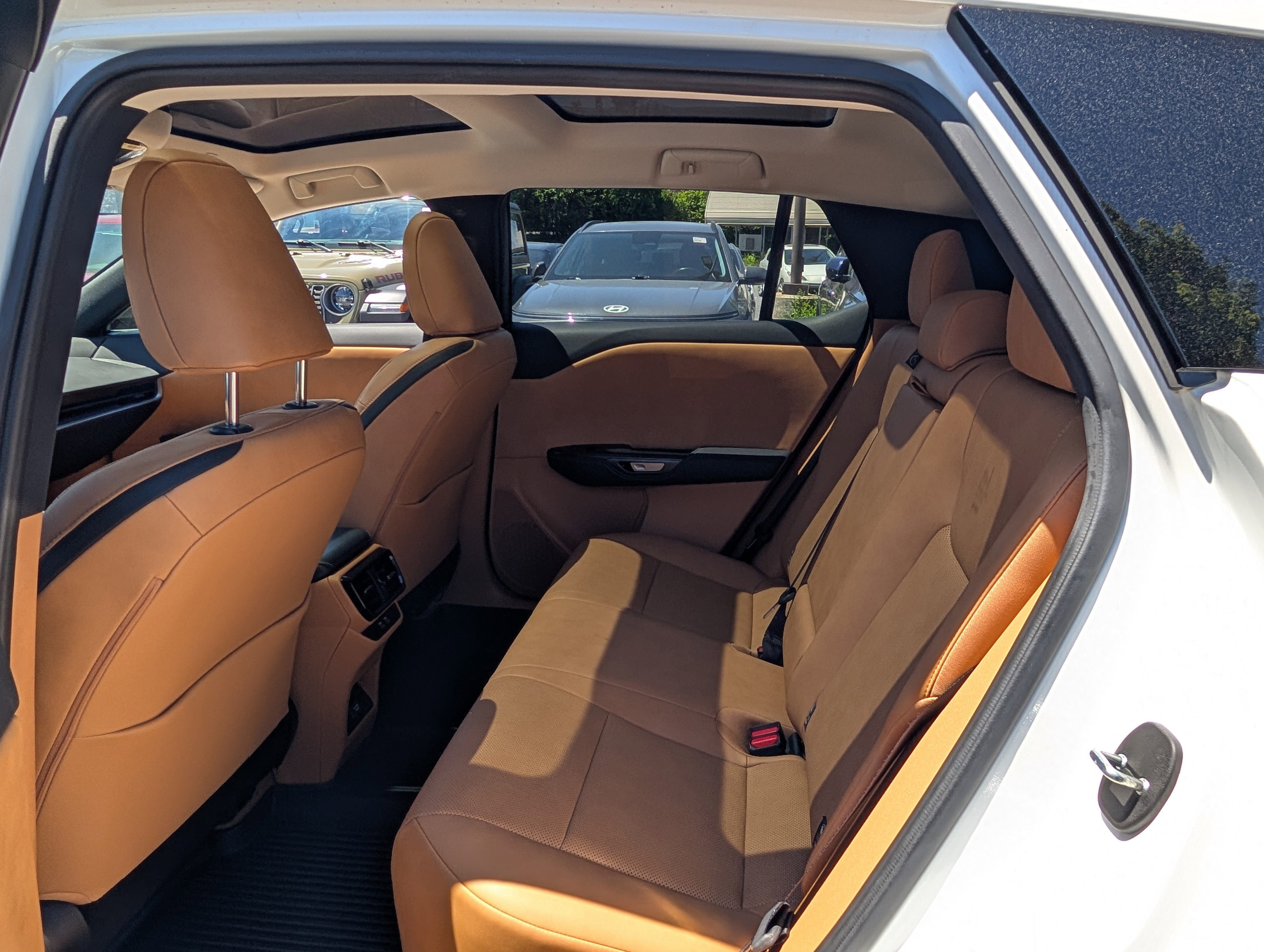 Used 2024 Lexus RZ 300e Premium w/ Accessory Package (Z1) FWD image 15