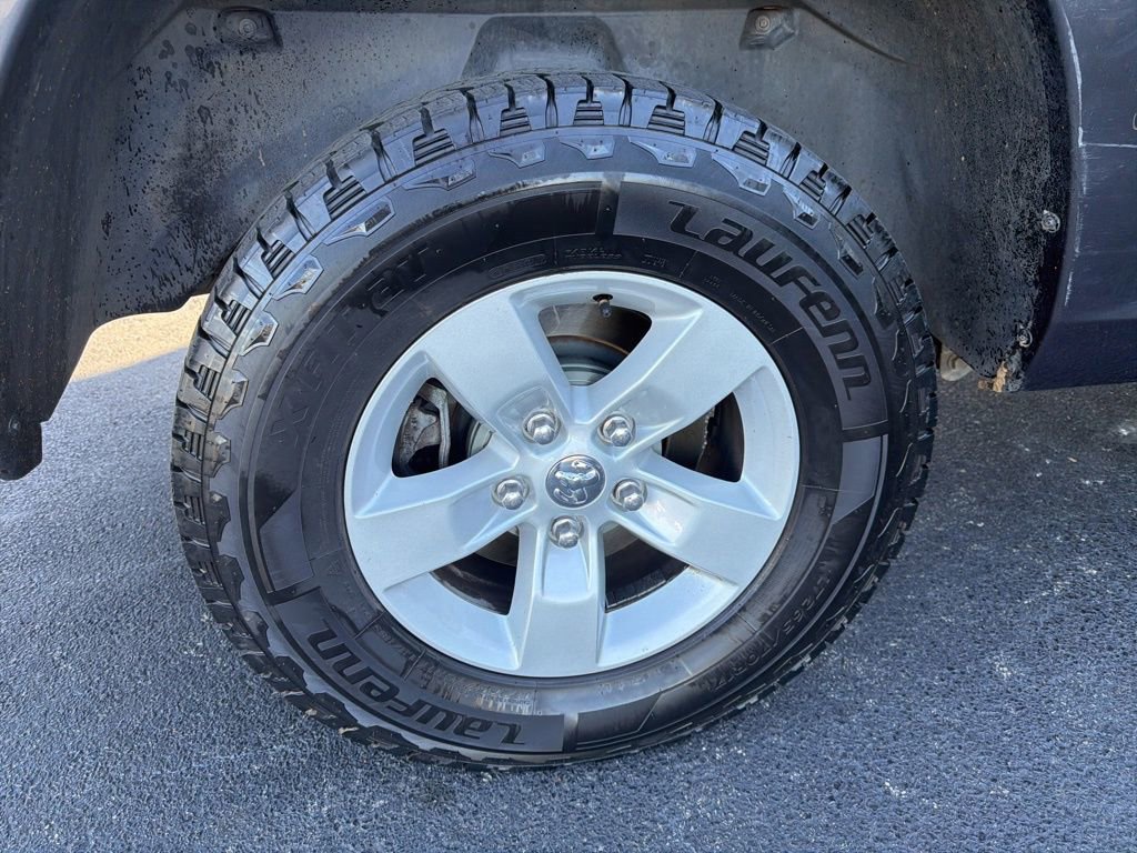 Used 2018 RAM 1500 Classic SLT image 31