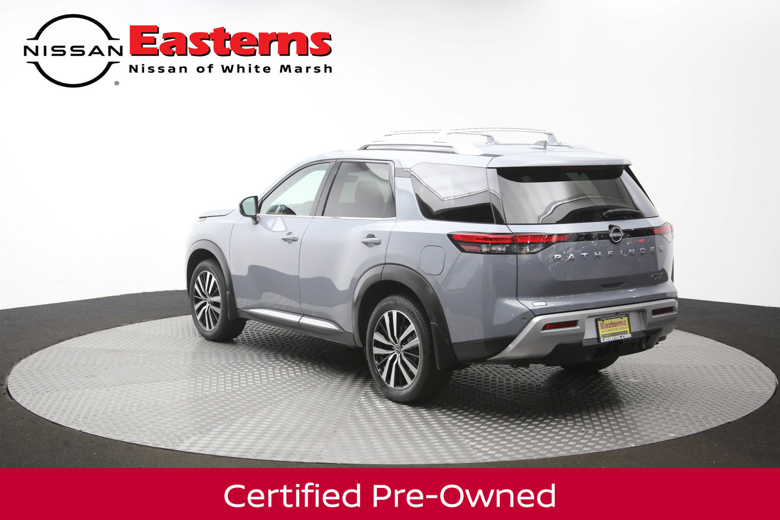 Used 2023 Nissan Pathfinder Platinum w/ Cargo Package AWD/4WD image 63