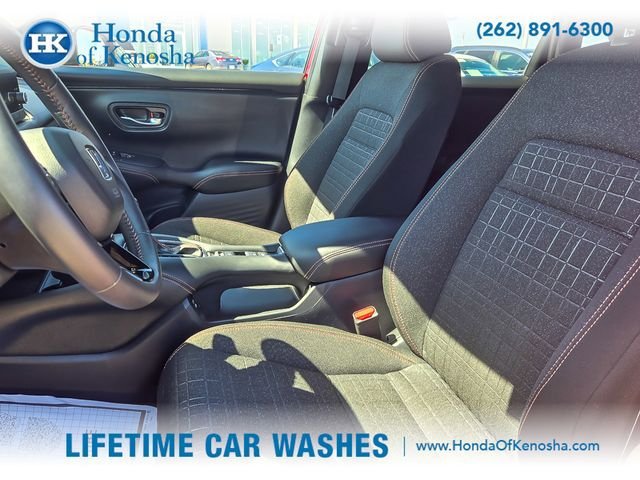 Used 2025 Honda HR-V Sport image 8