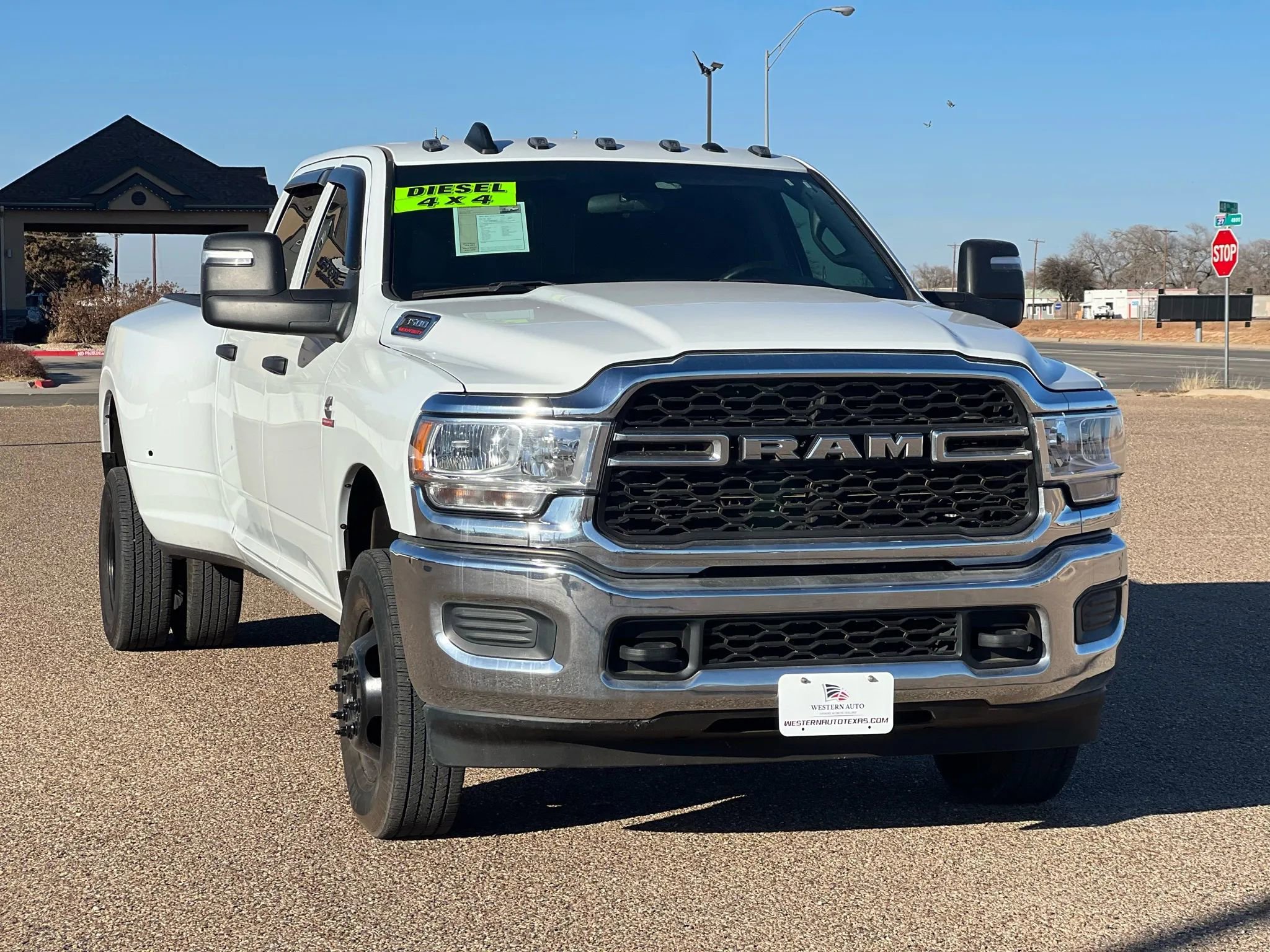Used 2024 RAM 3500 Tradesman w/ Chrome Appearance Group image 3