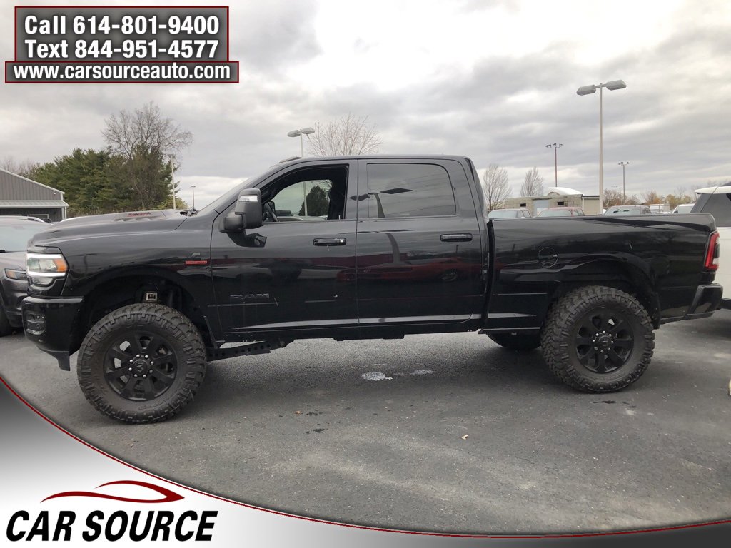 Used 2023 RAM 3500 Laramie w/ Night Edition image 8