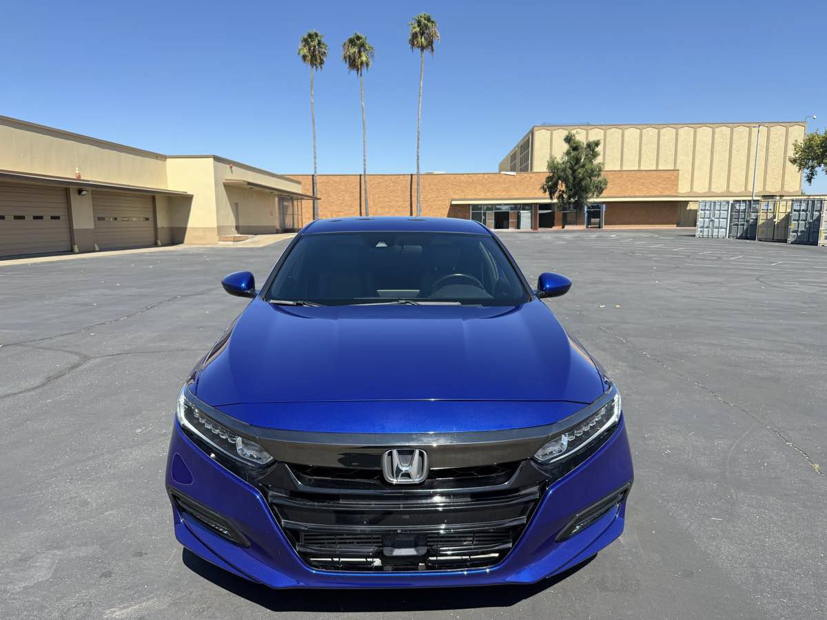 Used 2020 Honda Accord Sport image 2