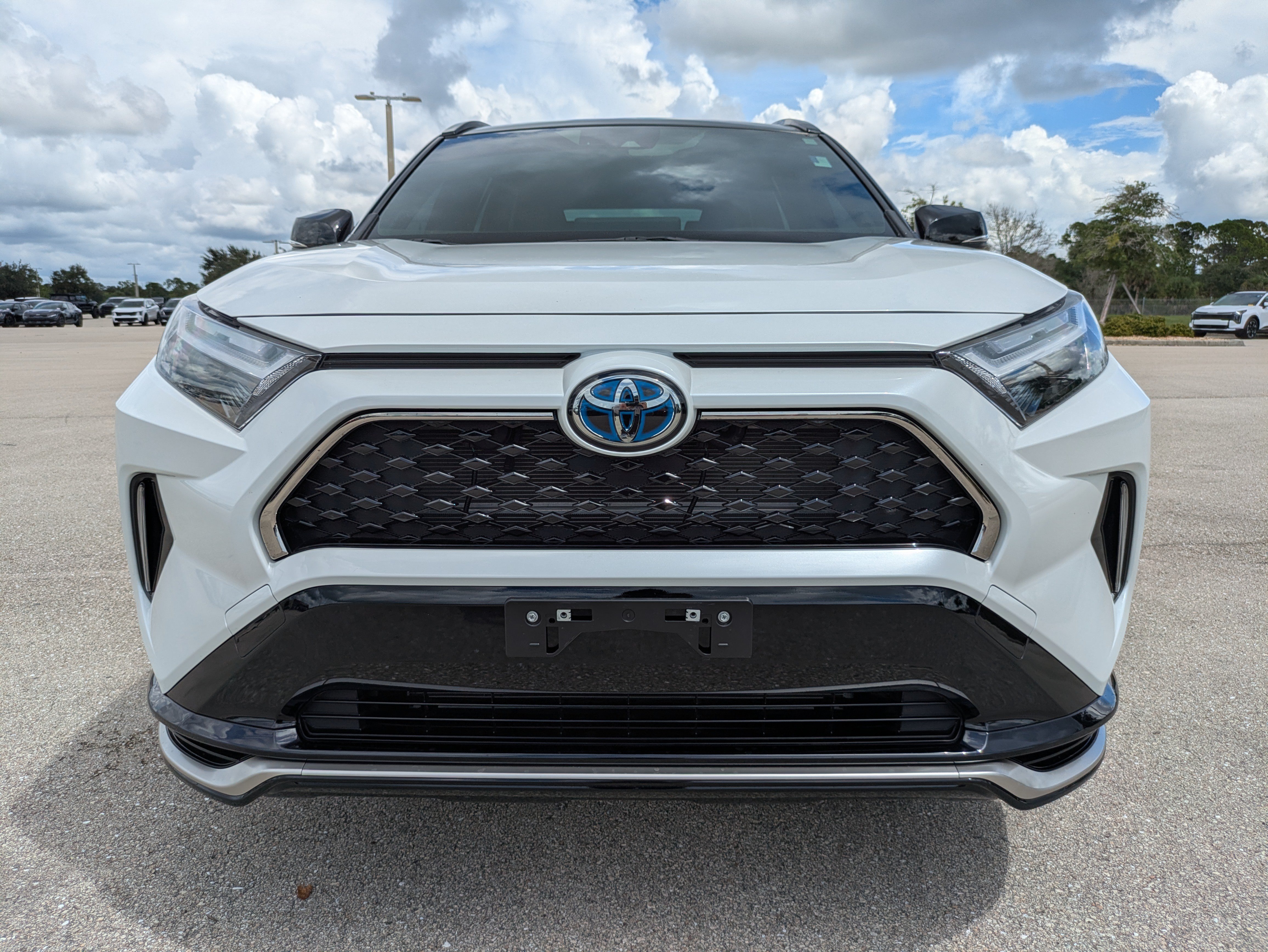 Used 2024 Toyota RAV4 XSE w/ Weather Package AWD/4WD image 9