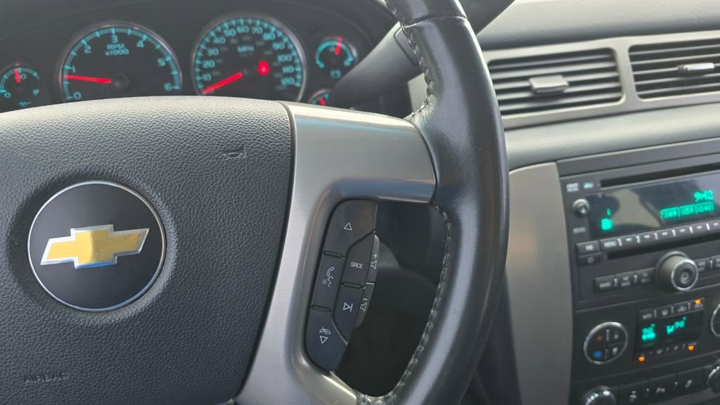 Used 2013 Chevrolet Silverado 1500 LTZ w/ LTZ White Diamond Edition image 17