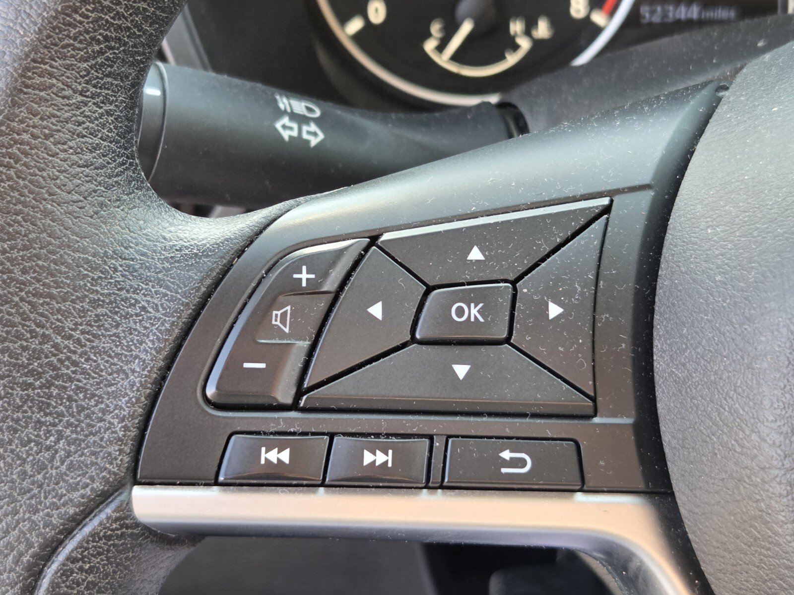 Used 2024 Nissan Altima 2.5 SV image 24