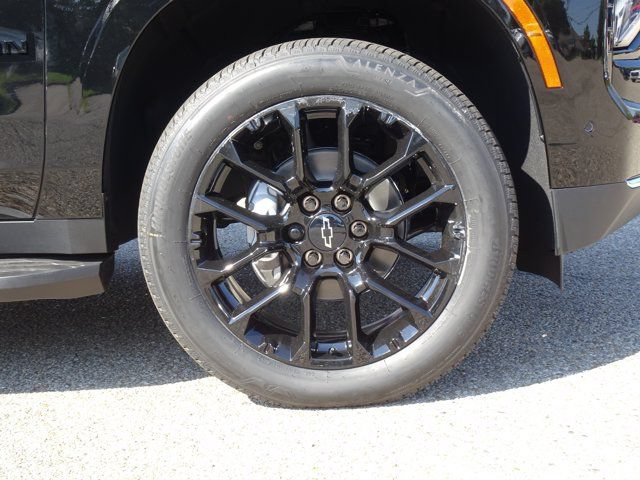 New 2026 Chevrolet Suburban Premier AWD/4WD image 6