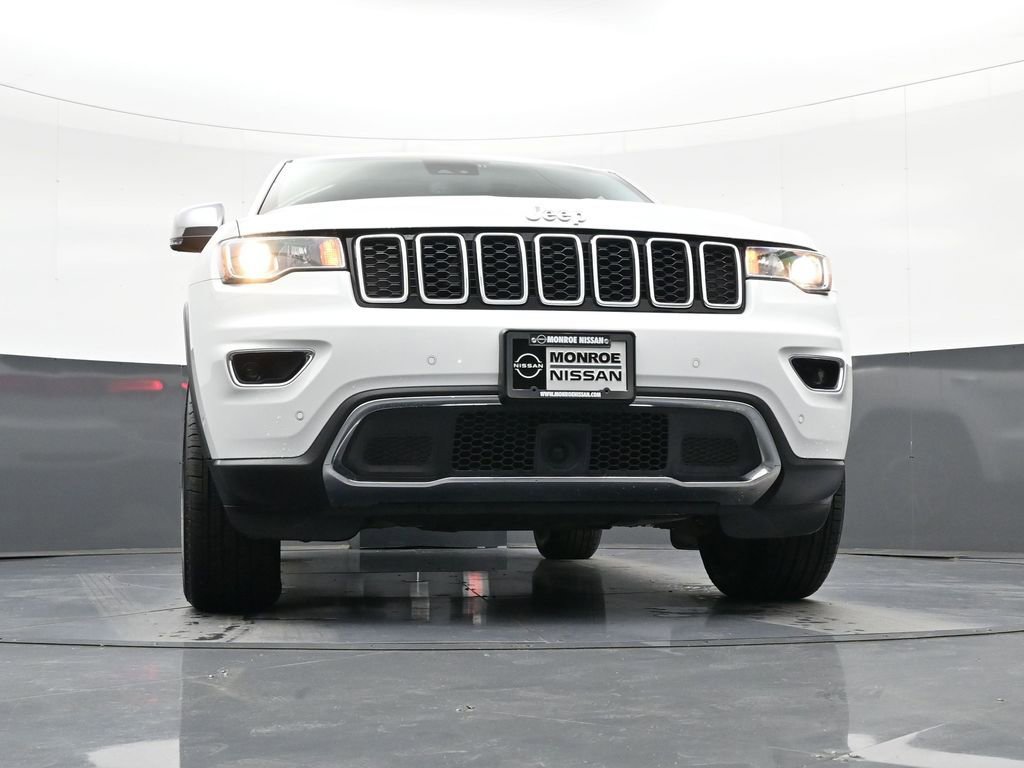 Used 2020 Jeep Grand Cherokee Limited w/ Trailer Tow Group IV RWD image 18
