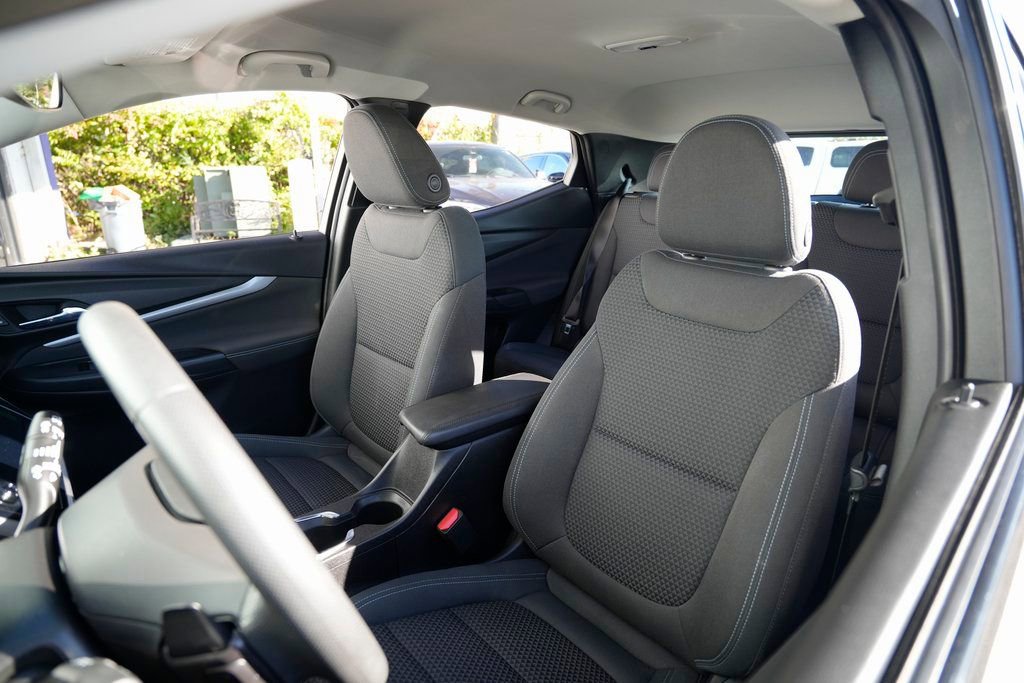 Used 2022 Chevrolet Bolt EUV LT image 21