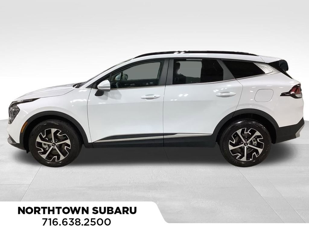 Used 2025 Kia Sportage EX w/ Premium Package image 11