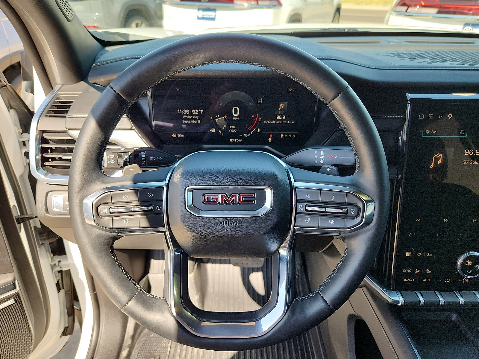 Used 2025 GMC Acadia Elevation w/ LPO, Floor Liner Package FWD image 16