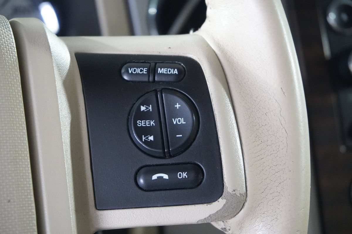 Used 2014 Ford Expedition EL XLT w/ Equipment Group 202A AWD/4WD image 18