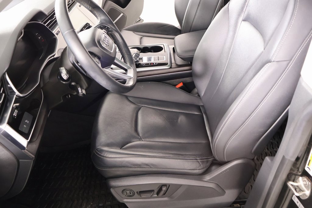 Used 2022 Audi Q8 Premium Plus w/ Premium Plus Package image 12