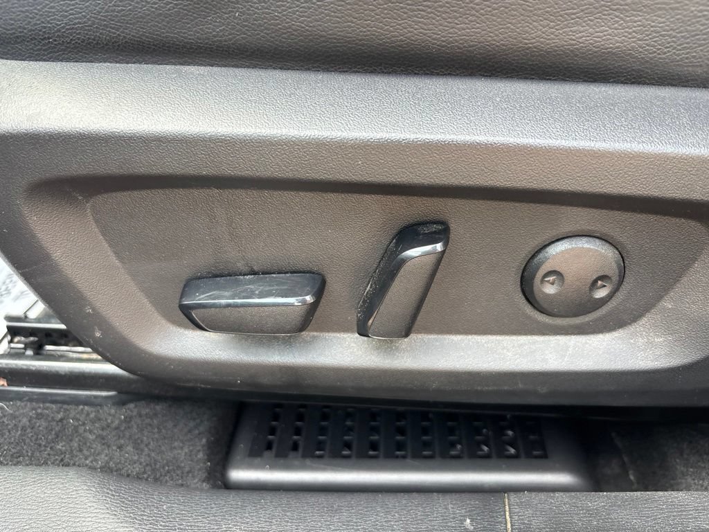Used 2024 Mitsubishi Outlander SEL AWD/4WD image 19
