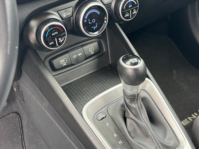Certified 2024 Hyundai Venue SEL FWD image 28