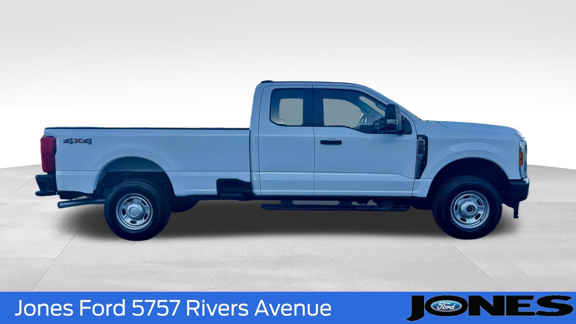 Certified 2023 Ford F350 XL image 3