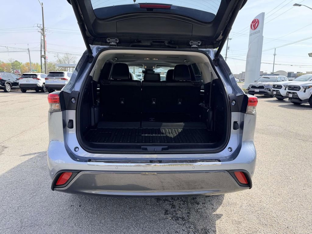 Certified 2020 Toyota Highlander Limited image 15