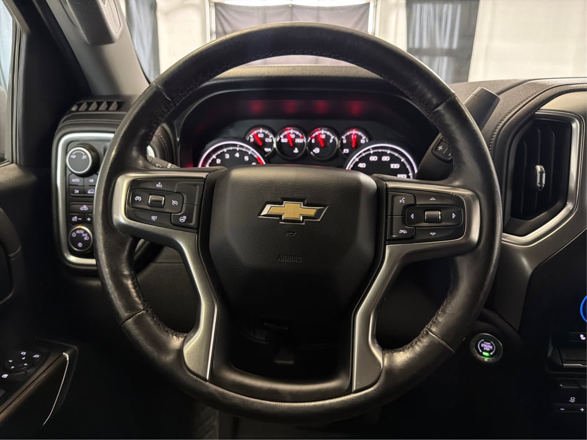 Used 2019 Chevrolet Silverado 1500 LT w/ All-Star Edition AWD/4WD image 21