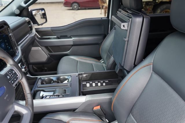 Used 2025 Ford F150 Lariat w/ Equipment Group 501A Mid image 63