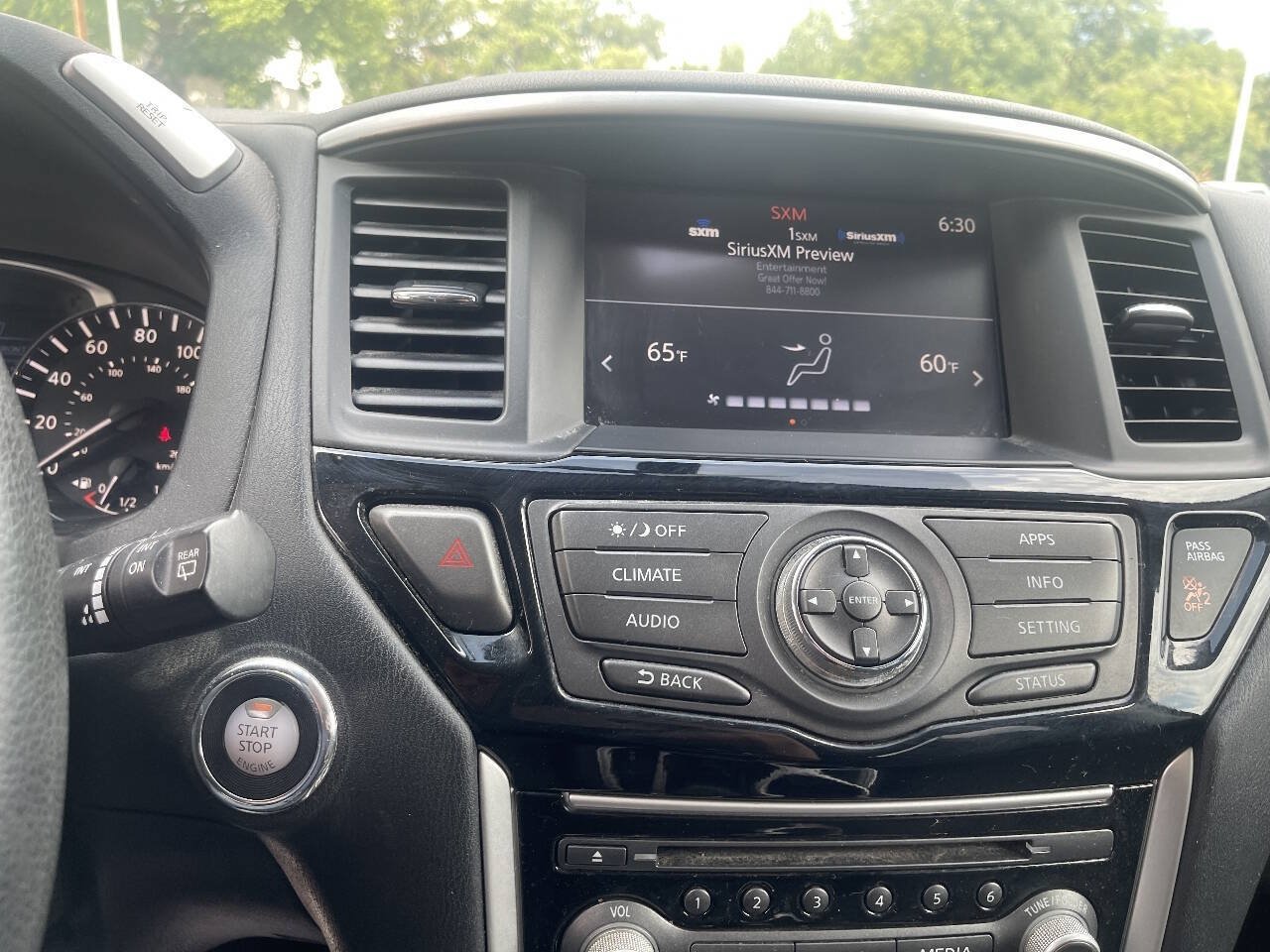 Used 2019 Nissan Pathfinder S AWD/4WD image 16